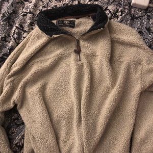 Fuzzy pullover jacket with zipper in front